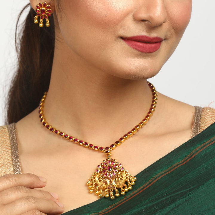 Kritvi Necklace - 925 silver gold polish