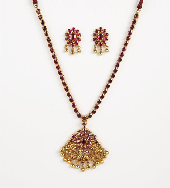 Kritvi Necklace - 925 silver gold polish