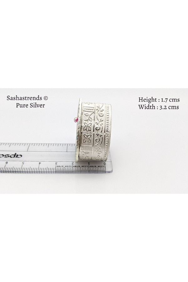 Kumkum box with lid- pure silver gift items- silver pooja items for home,return gift for navarathri,wedding & housewarming