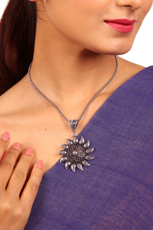 Mitra Pendant Necklace - 925 oxidized silver