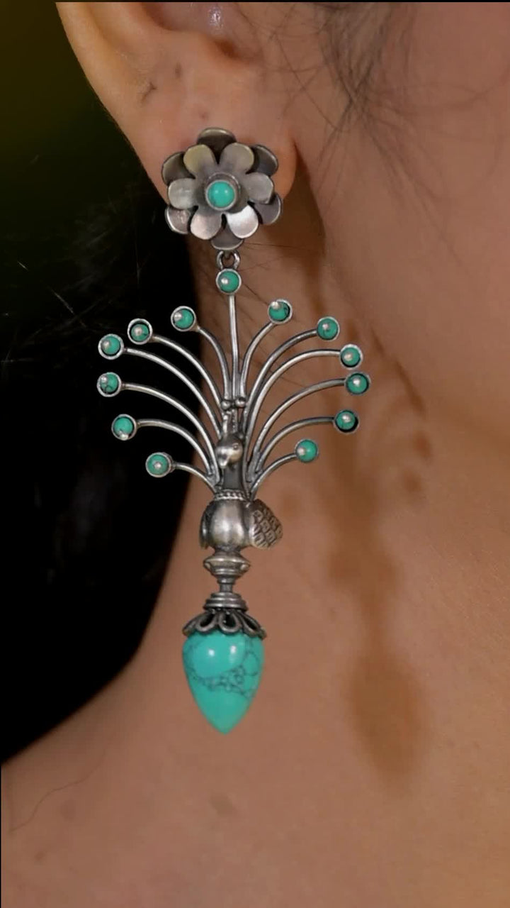 Mitu 925 silver oxidized earring