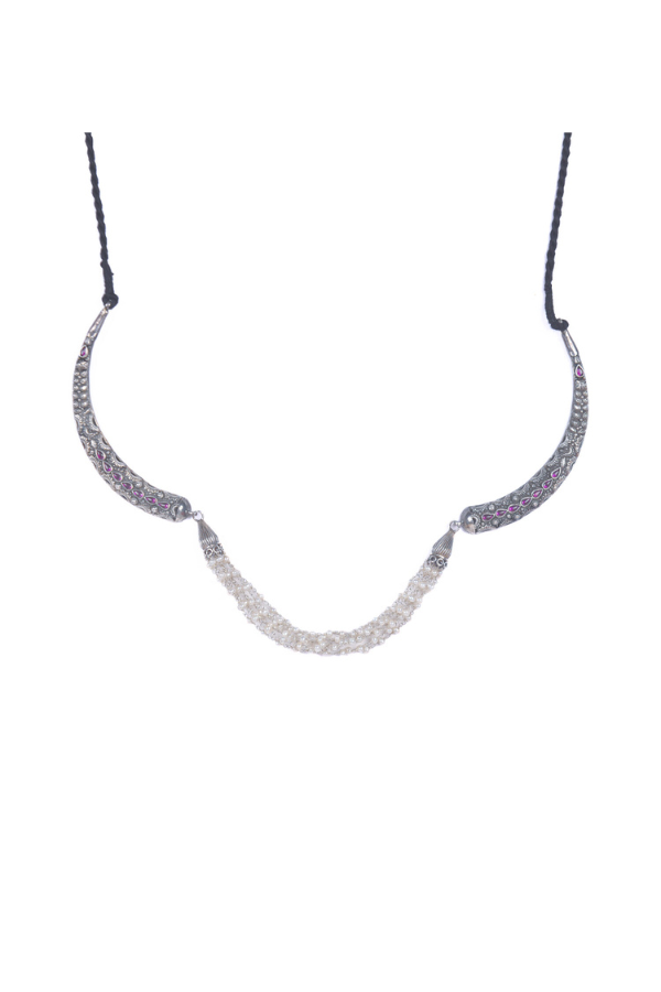 Necklace with small pearl beads