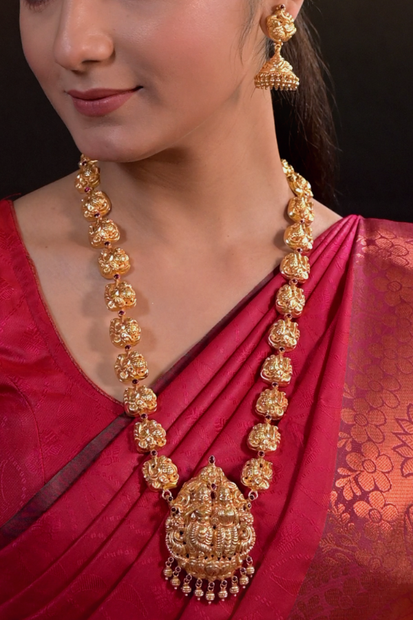 925 sterling silver gold polished jewelry, including a necklace and earrings.