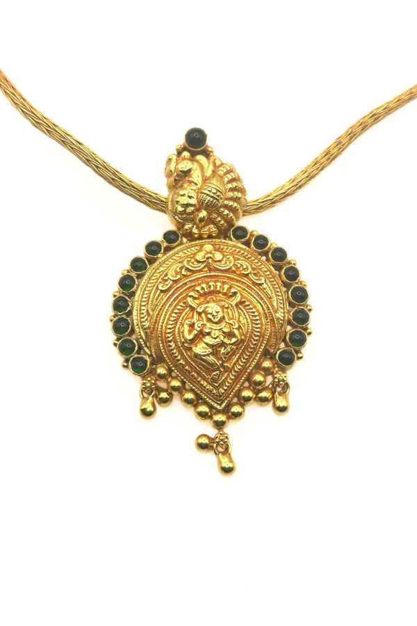 Gold necklace with a decorative pendant
