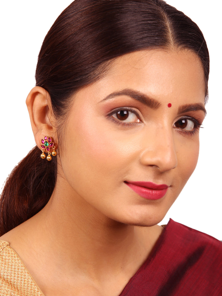 Neha Stud - 925 silver gold polish