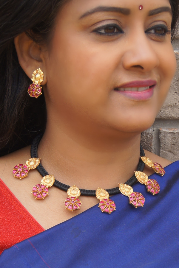Nirosha Necklace - 925 silver gold polish