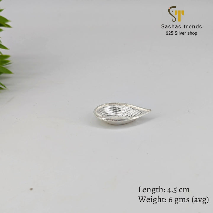 925 Silver mini lamp / Silver mini diya / Silver vilakku