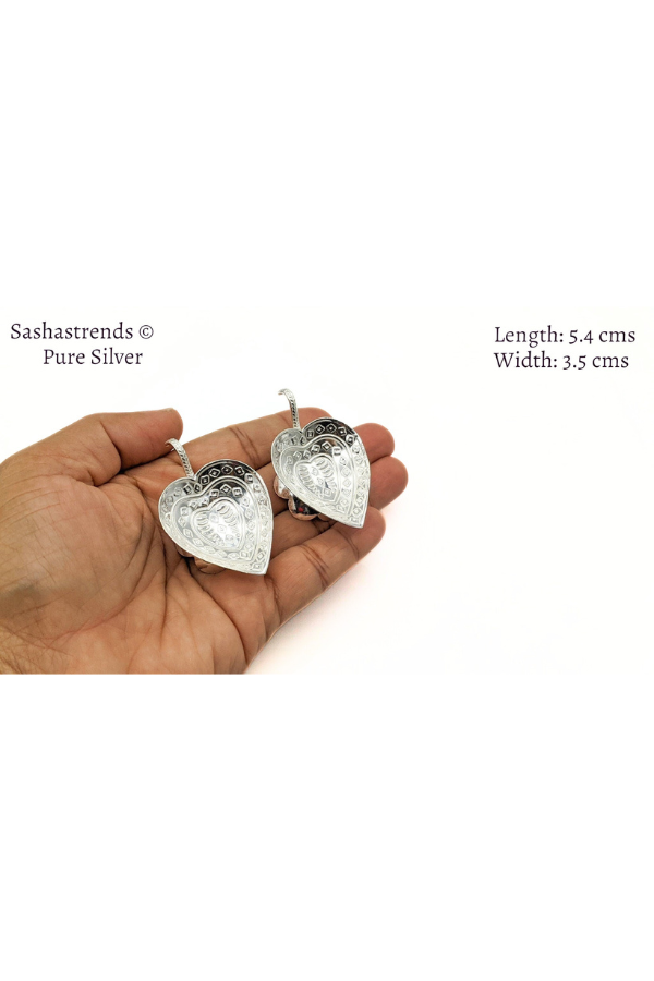 Pure silver heart diya/lamp- pure silver gift items- silver pooja items for home, return gift for navarathri, wedding & housewarming