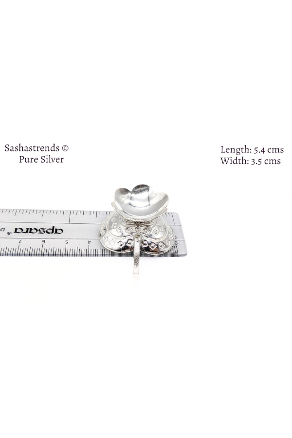 Pure silver heart diya/lamp- pure silver gift items- silver pooja items for home, return gift for navarathri, wedding & housewarming