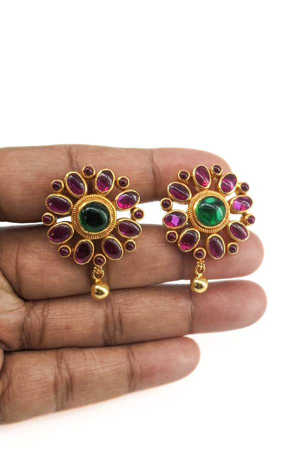 Sanvi Stud / Earring - 925 silver gold polish