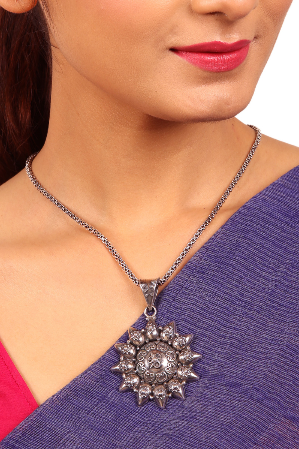 Savitra Necklace - 925 oxidized silver