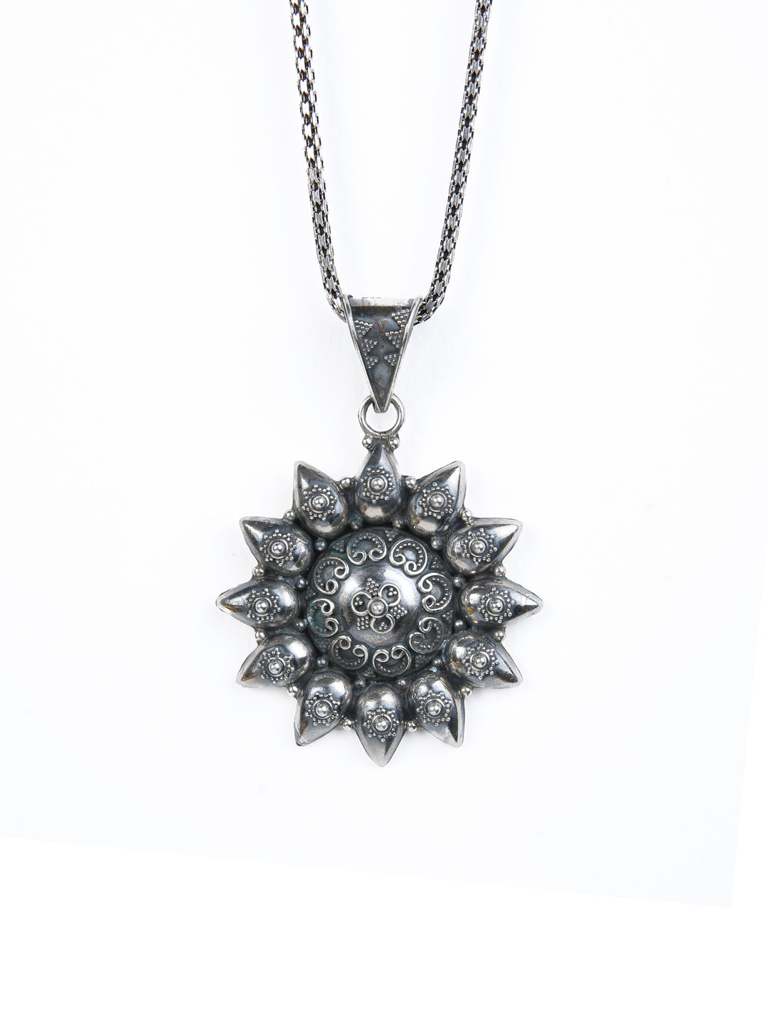 Savitra Necklace - 925 oxidized silver