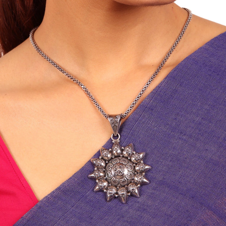 Savitra Necklace - 925 oxidized silver