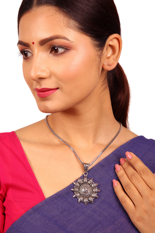 Savitra Necklace - 925 oxidized silver