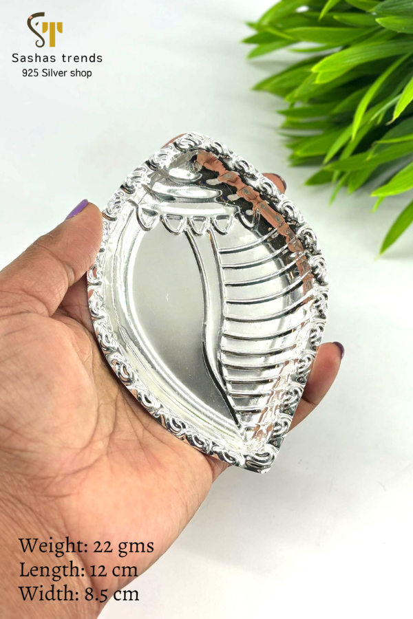 Silver Shank Plate-Silver articles-Return gifts