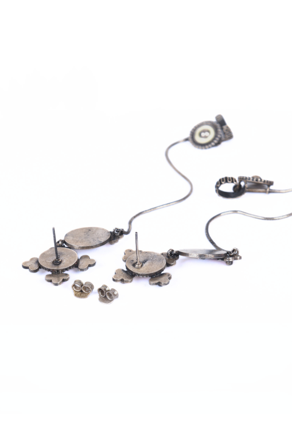 Mantra 925 silver oxidized earring