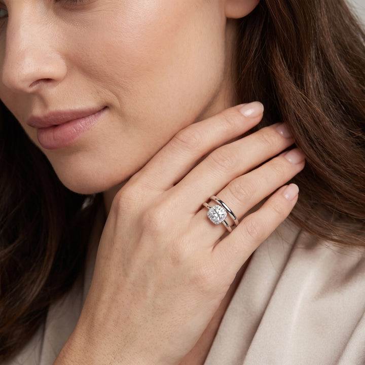 Solitaire Silver Finger Ring