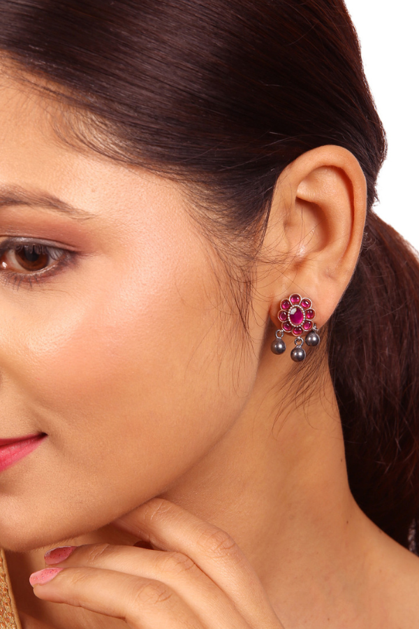 Tanu Stud - 925 silver oxidized