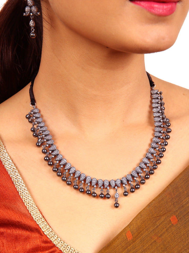Tara Necklace - 925 oxidized silver