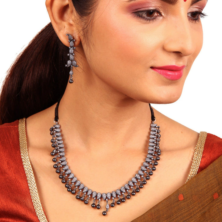 Tara Necklace - 925 oxidized silver