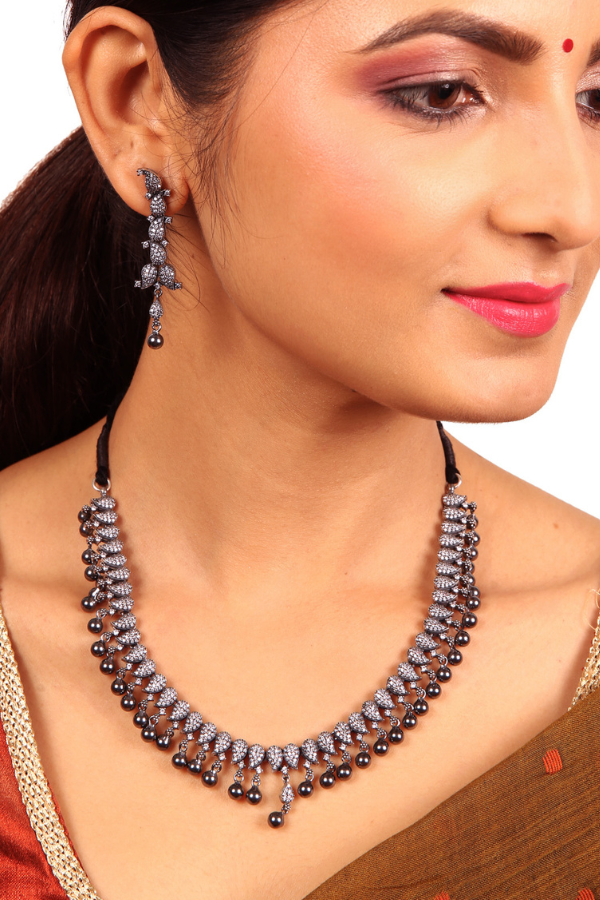 Tara Necklace - 925 oxidized silver