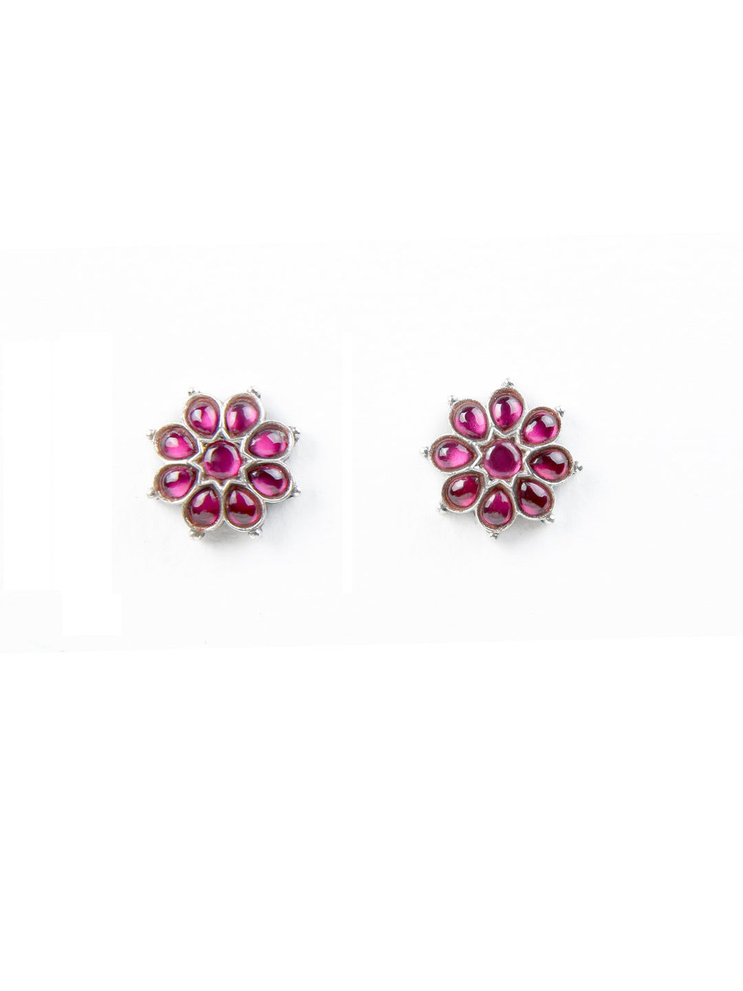 Uditi Stud - 925 silver oxidized - Earrings