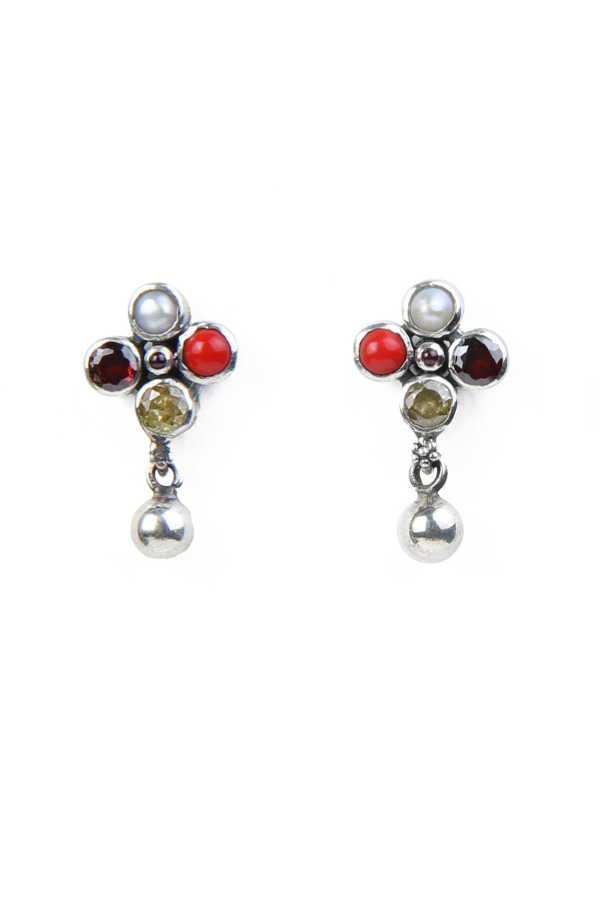 Vihaan Stud -925 silver oxidized