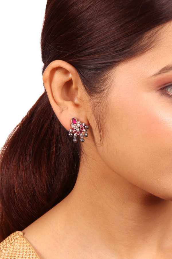 Vishali Stud - 925 silver oxidized
