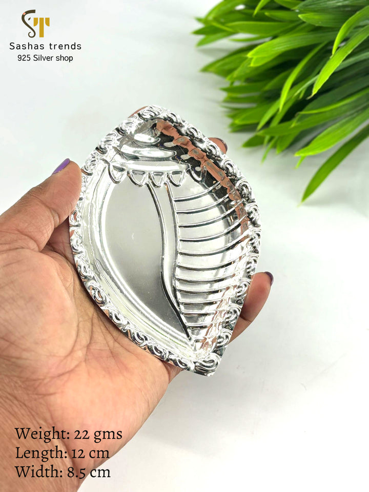 Silver Shank Plate