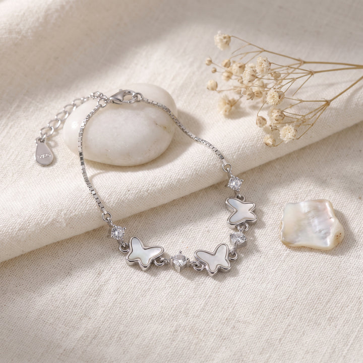 water pearl bracelet