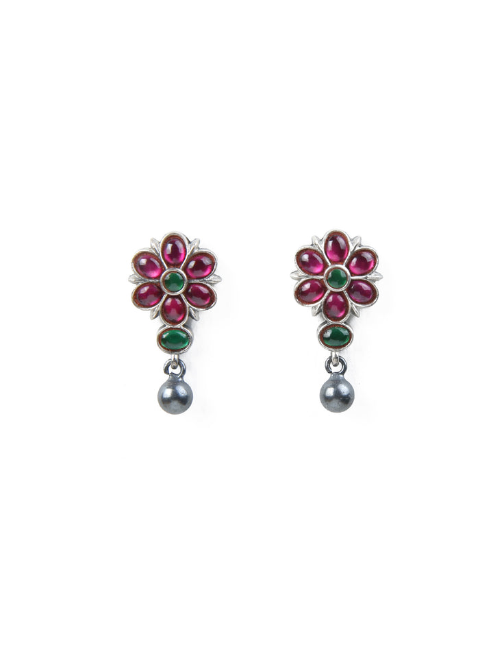 Yajna Stud - 925 silver oxidized - Earrings