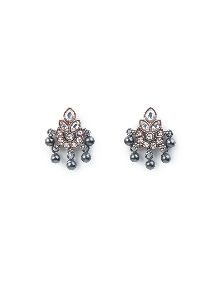 Yashita Stud - 925 silver oxidized - Earrings