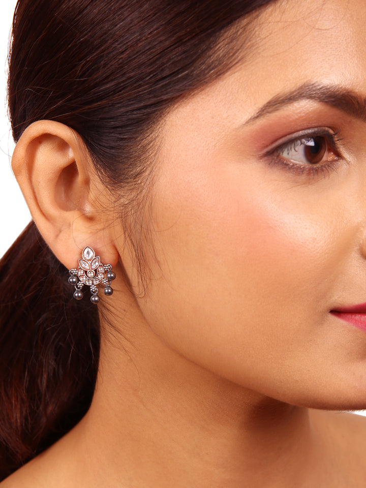 Yashita Stud - 925 silver oxidized - Earrings