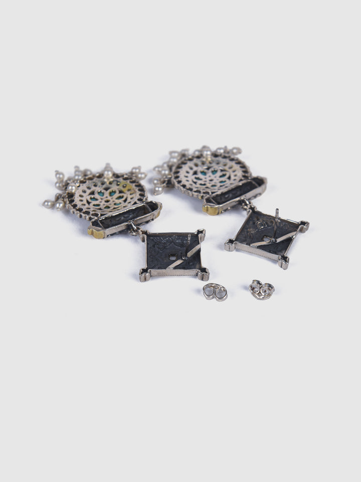 Nirja contemporary dual-tone 925 silver earring