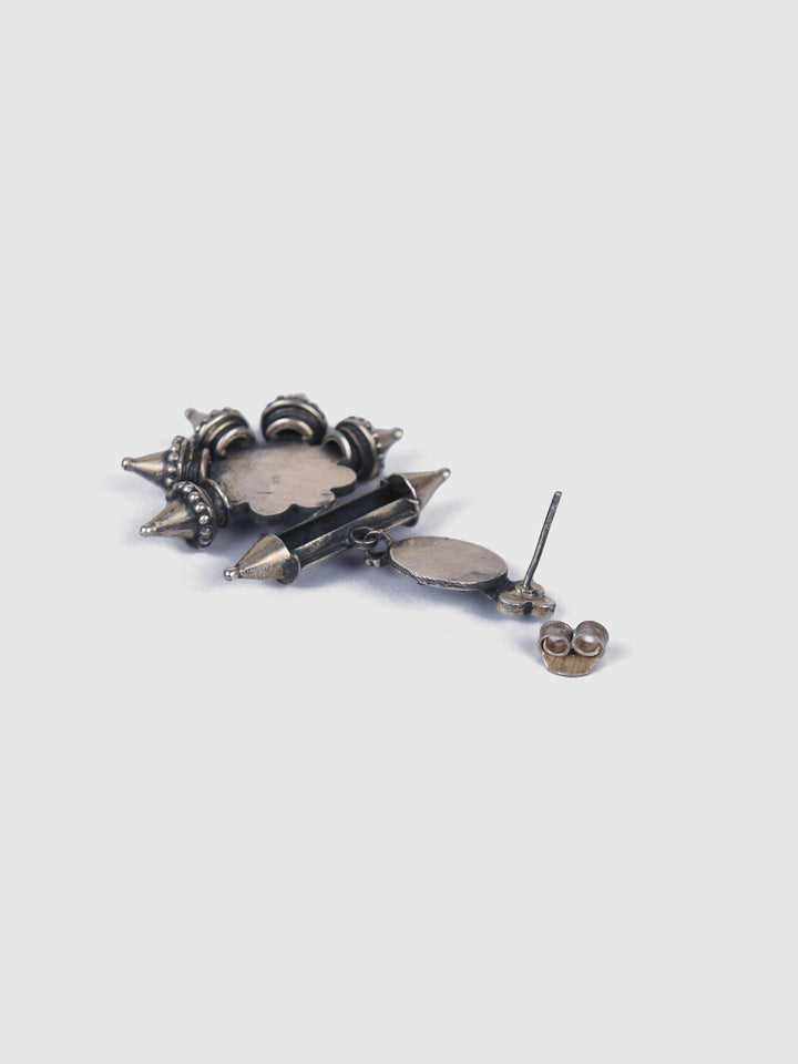 Omaja oxidized 925 silver earring