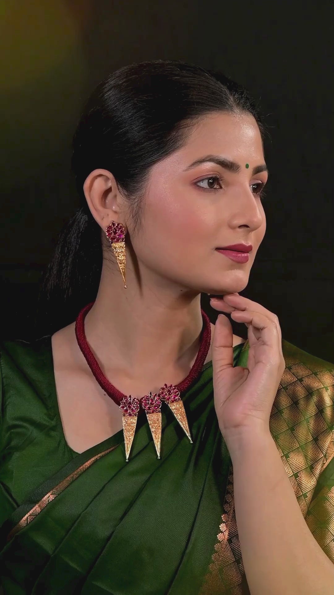 Varya Necklace-925 silver gold polish