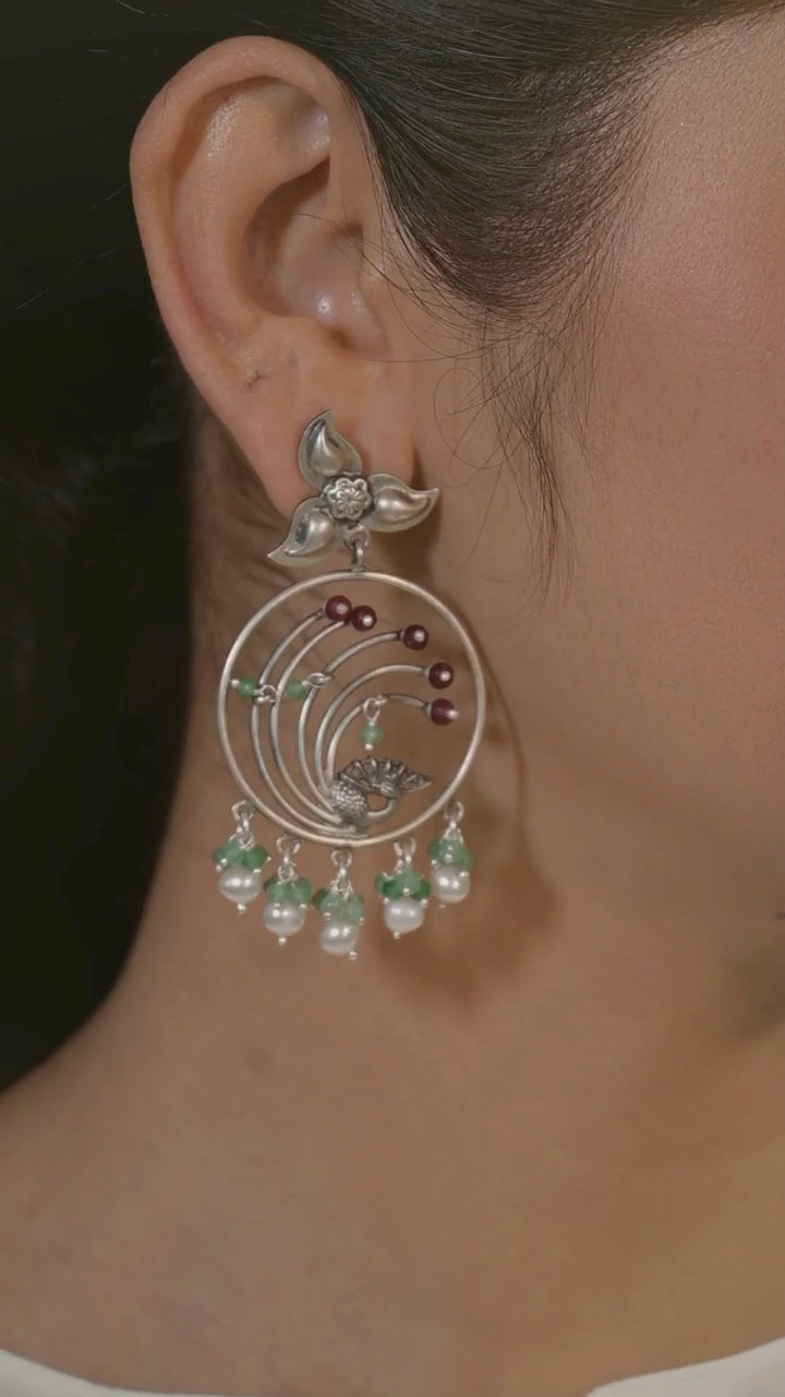 Levinya 925 Silver oxidized earring