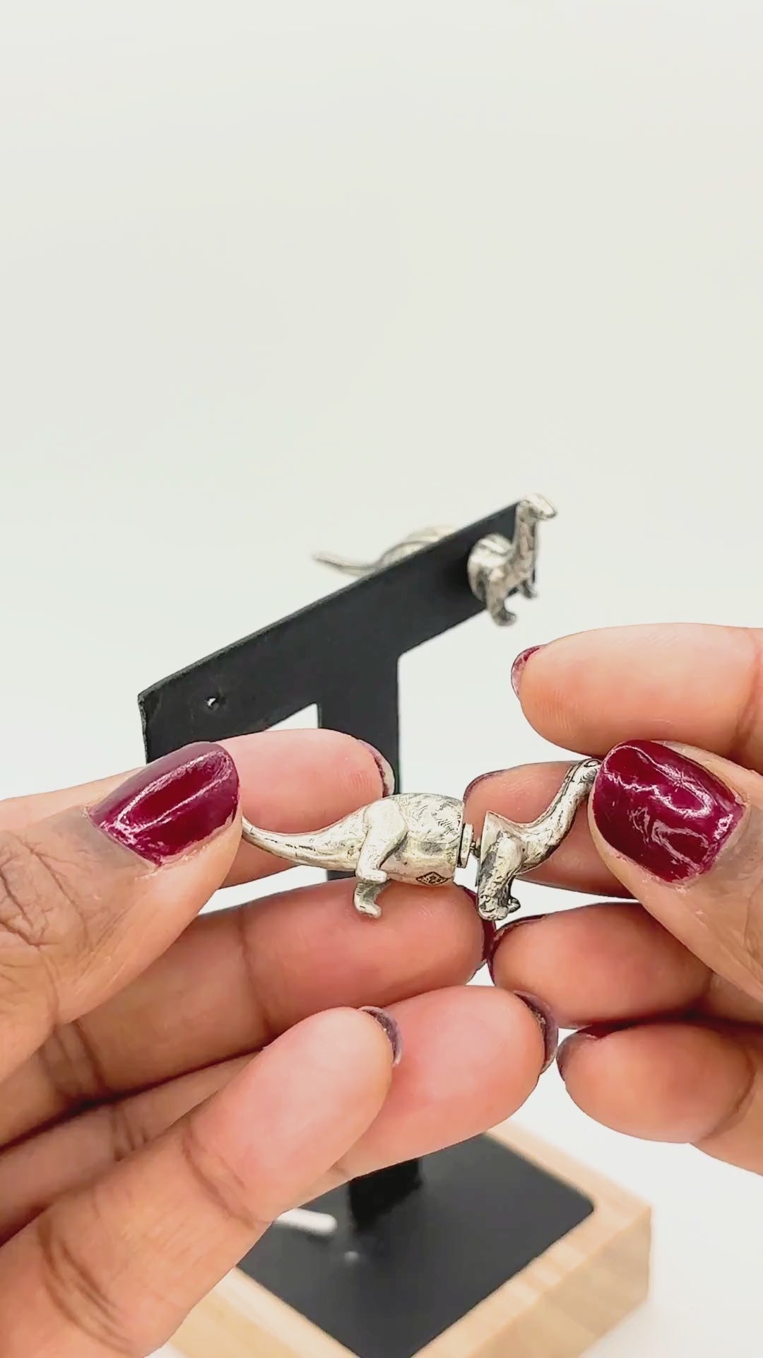 Dinosaur earring - 925 silver oxidized