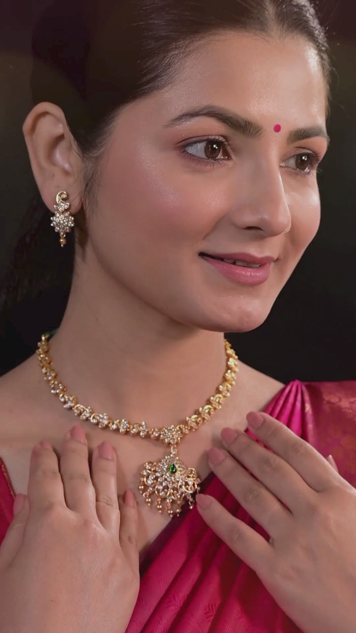 Aruna Necklace - 925 silver gold polish