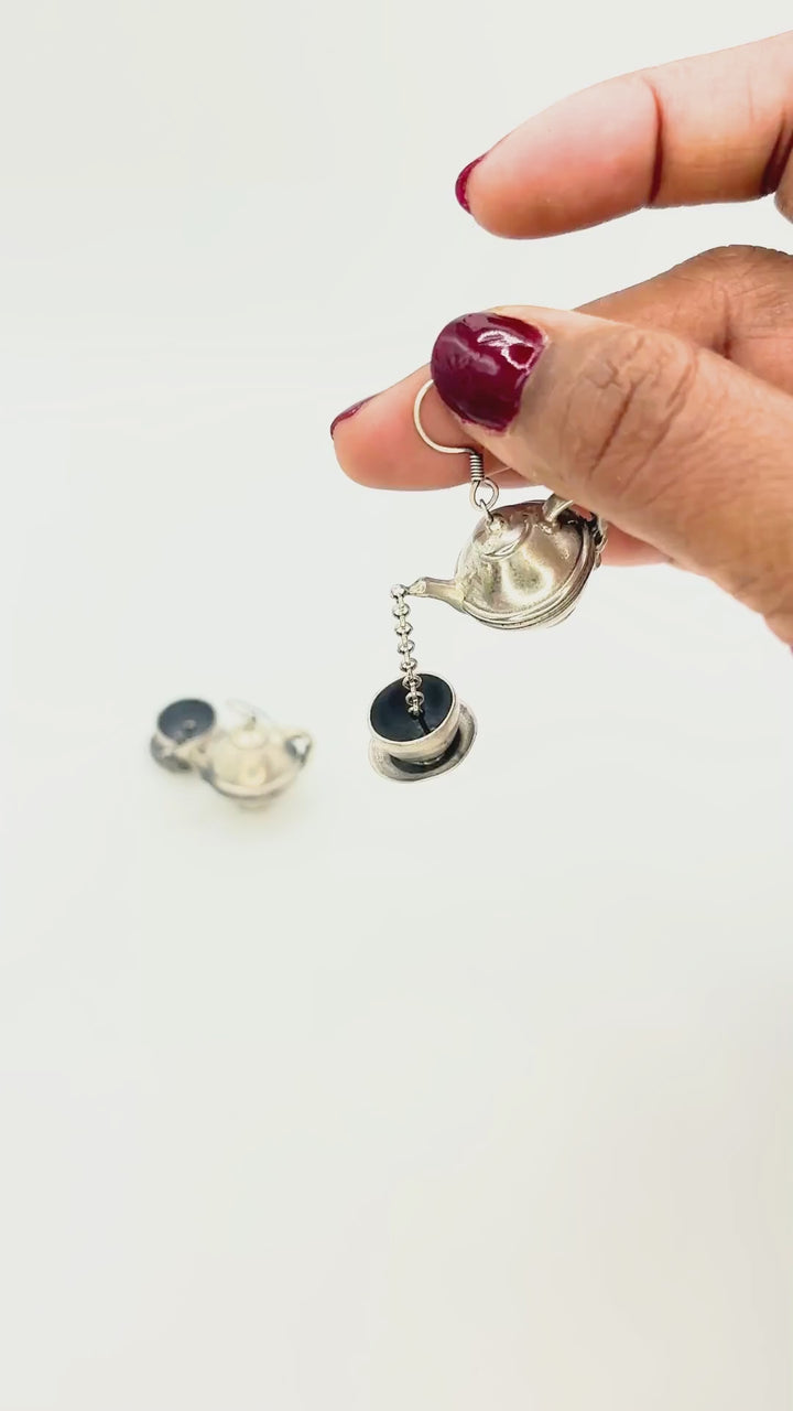 Teapot earring - 925 silver oxidized