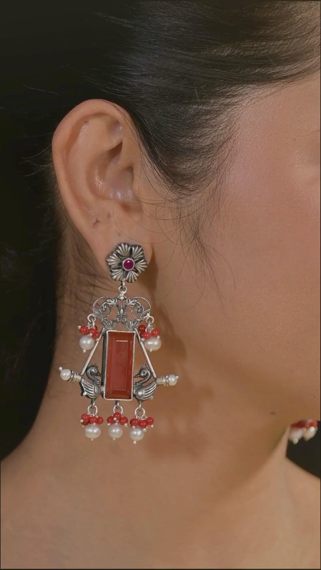 Ekta 925 silver oxidized earring