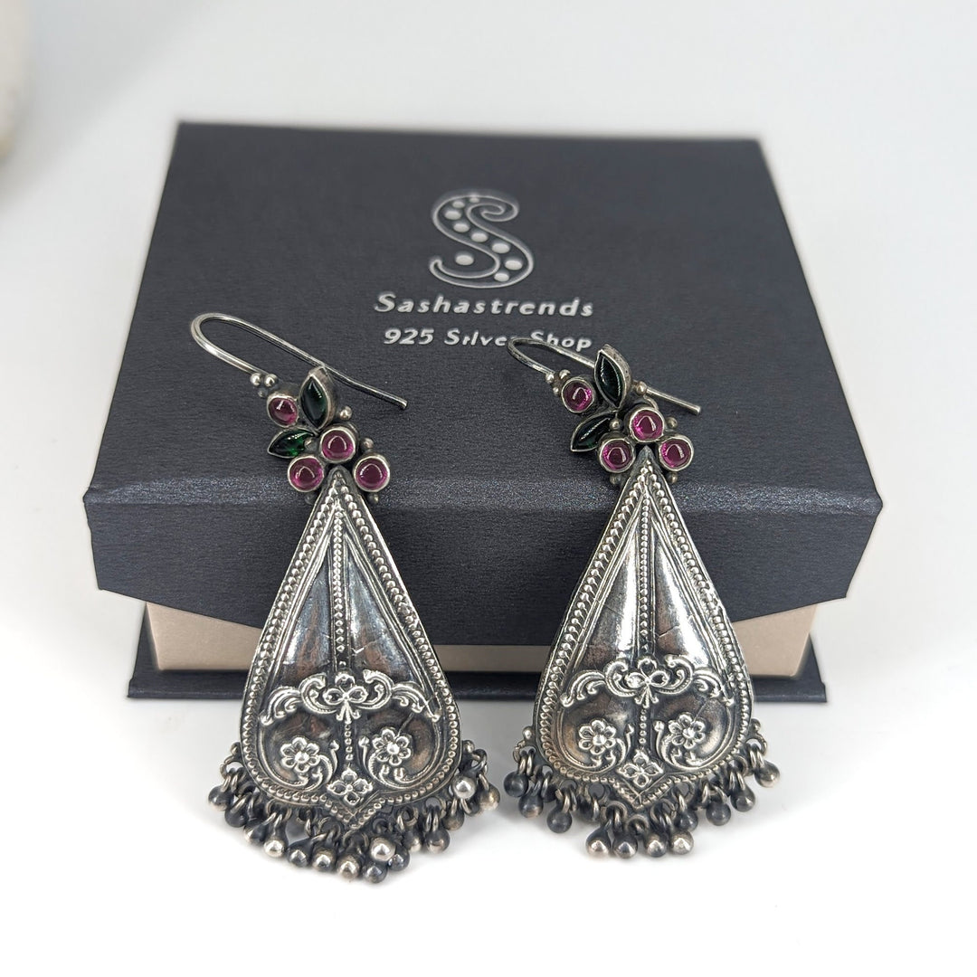 Danya Hook Earring - 925 oxidized silver