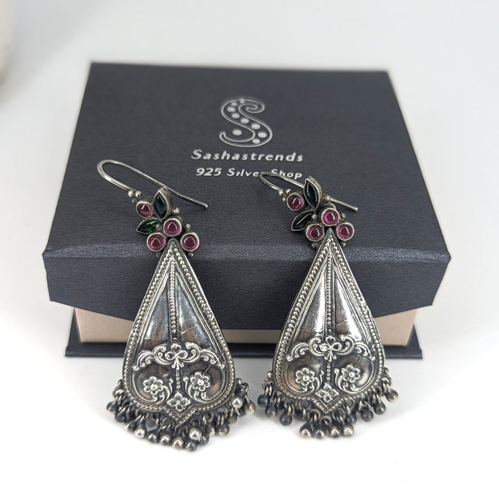 Danya Hook Earring - 925 oxidized silver