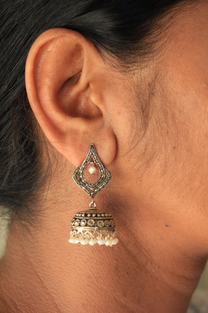 Chaarvi jhumka