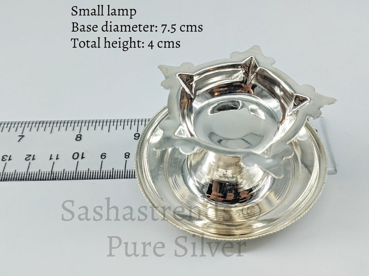 Pure silver vilakku/diya/kundulu attached with plate- pure silver gift items - Pure silver return gift for navarathri,wedding & housewarming
