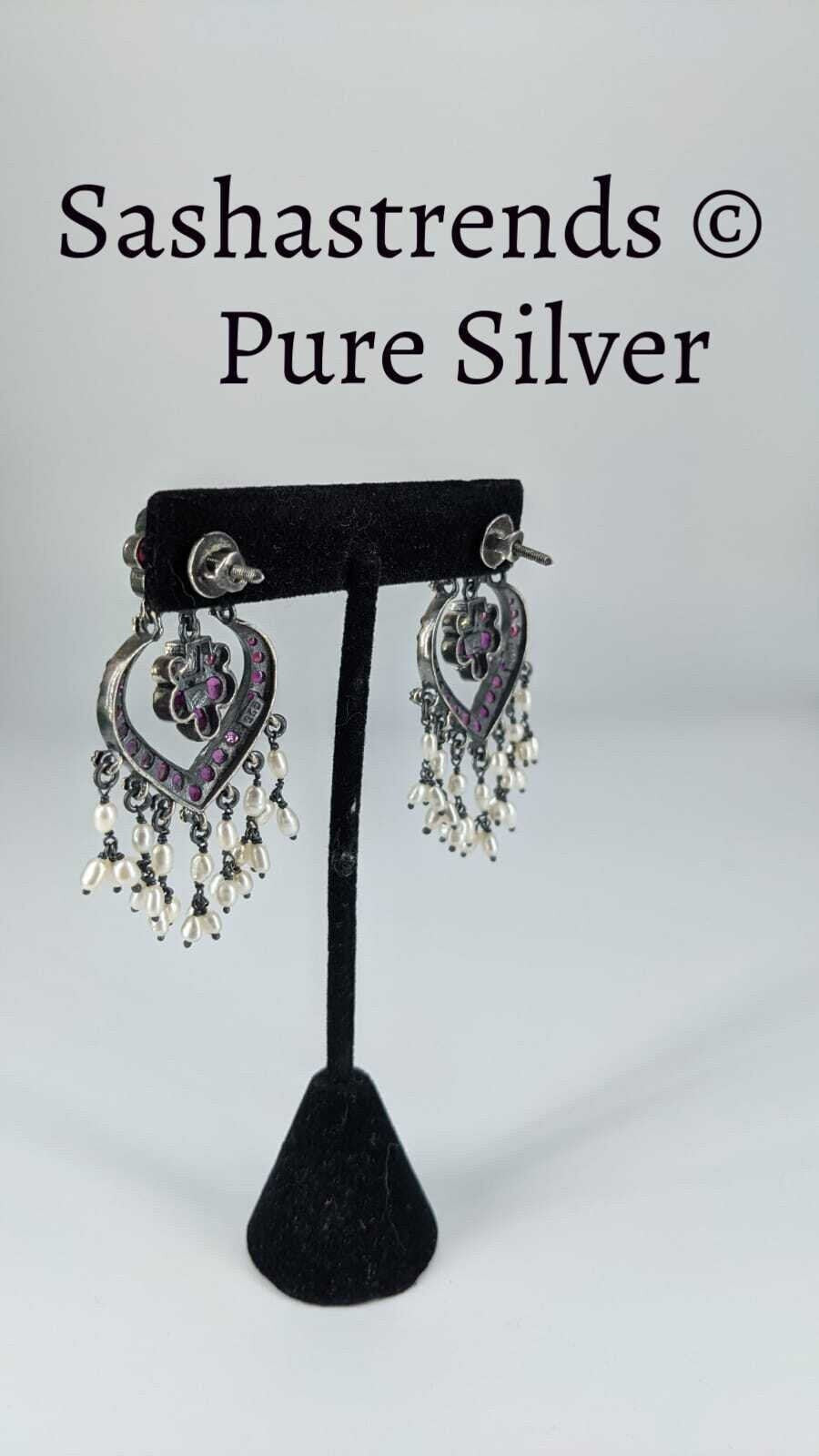 Sangavi Earring