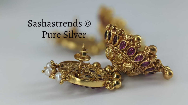 Pragya Jhumka Earring