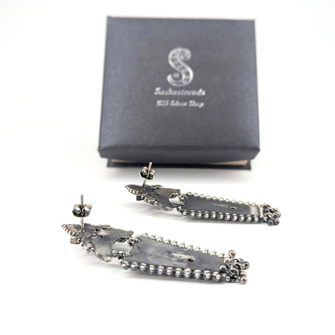 Simhamura Earring