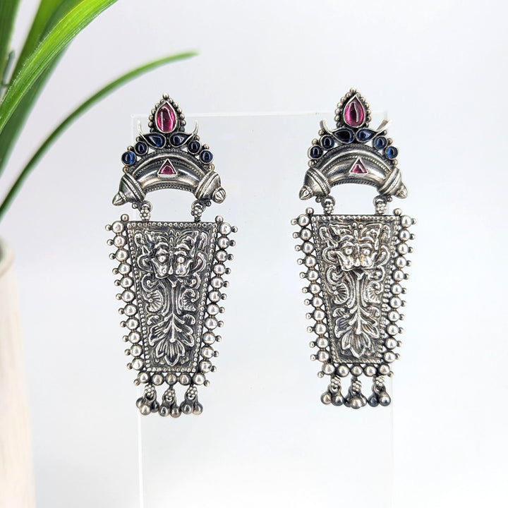 Simhamura Earring