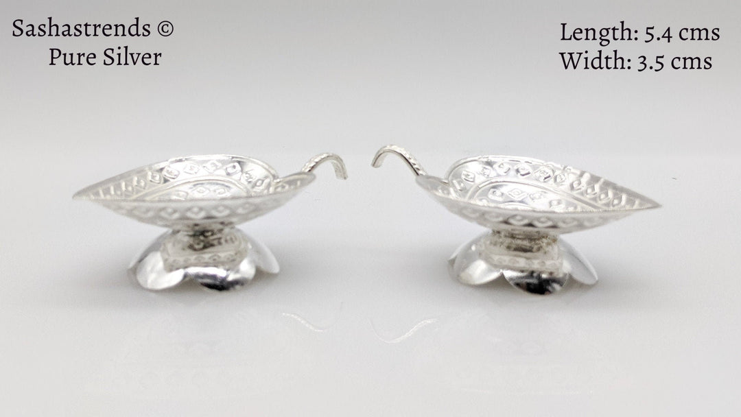 Pure silver heart diya/lamp- pure silver gift items- silver pooja items for home, return gift for navarathri, wedding & housewarming